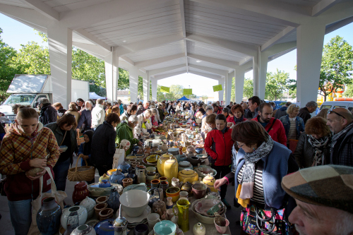 Braderie potiers de Saint-Quentin la Poterie